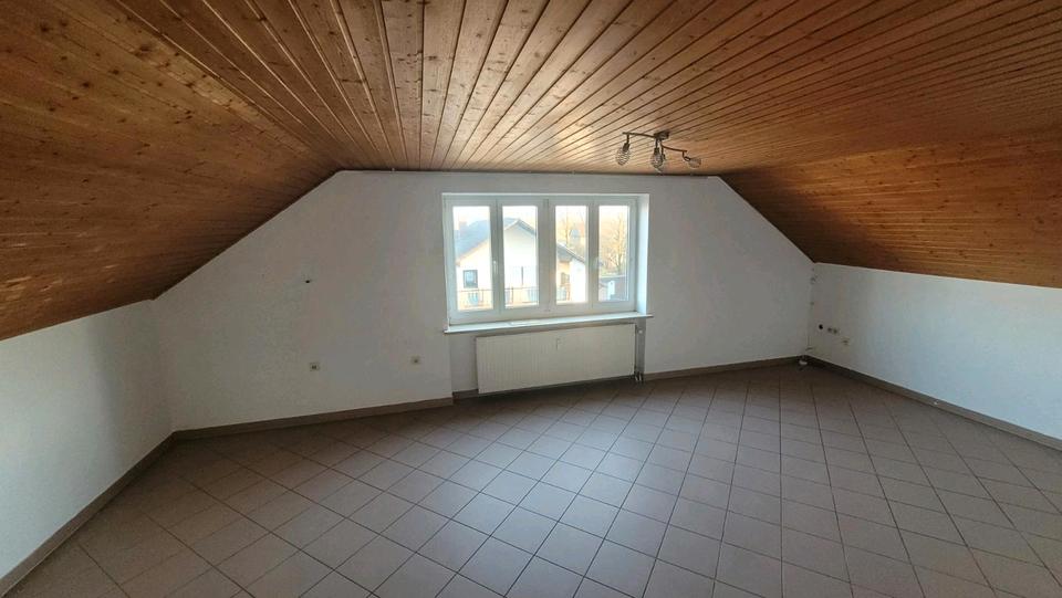 Dachgeschoßwohnung Königsmoos - 2 Zimmer, 68 m&sup2;, 600&euro; | Angebot:26409764