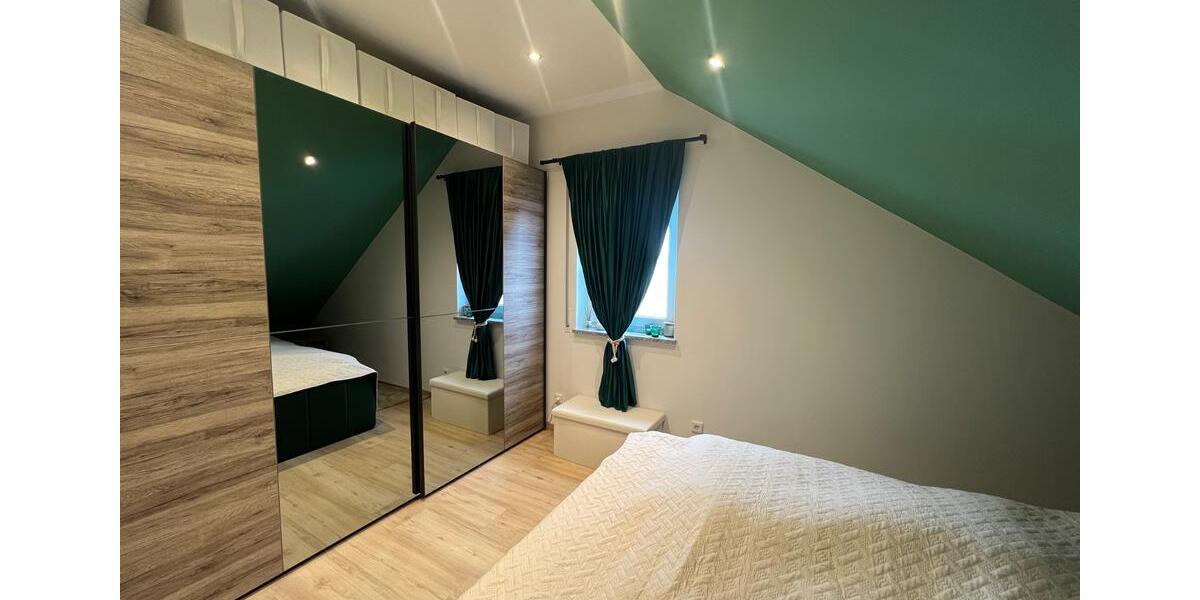 Dachgeschoßwohnung Wettstetten - 2 Zimmer, 60 m&sup2;, 830&euro; | Angebot:25948009