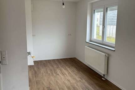 Wohnung Kösching - 3 Zimmer, 75 m&sup2;, 975&euro; | Angebot:25519600