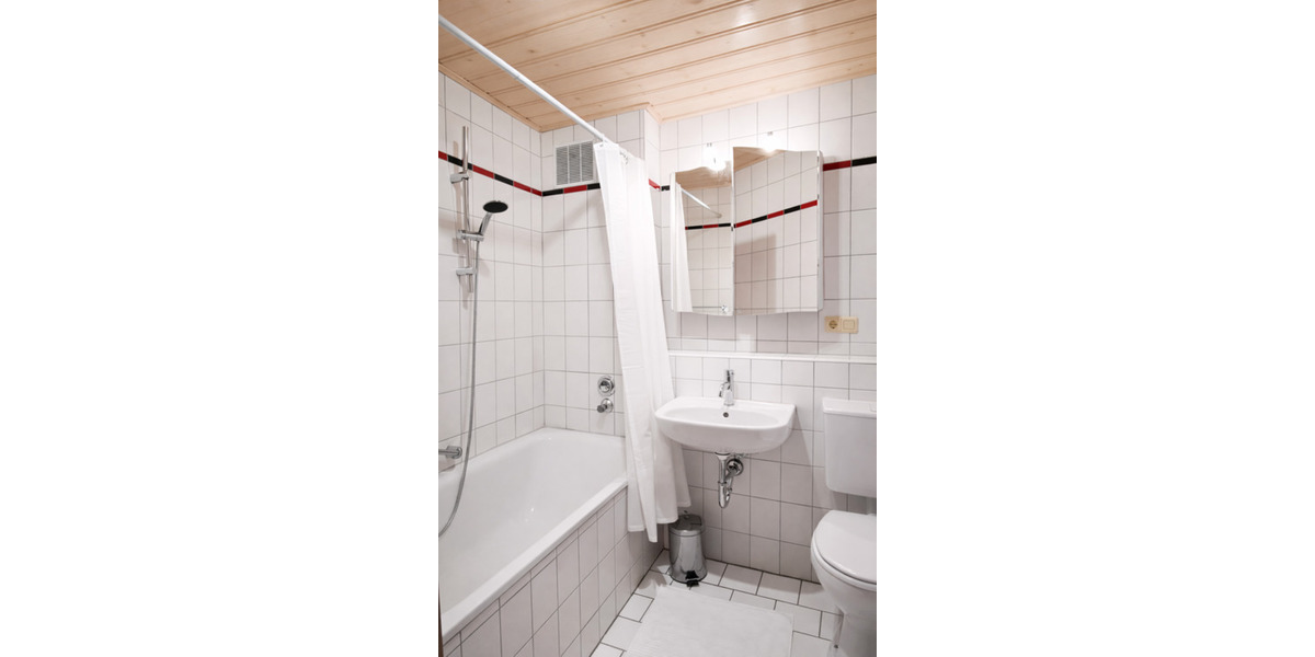 Dachgeschoßwohnung Ingolstadt Münchener Straße - 1.5 Zimmer, 40 m&sup2;, 191.000&euro; | Angebot:25752858