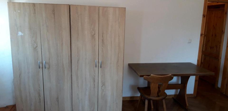 Etagenwohnung Lenting - 8 Zimmer, 180 m&sup2;, 1.980&euro; | Angebot:25168566