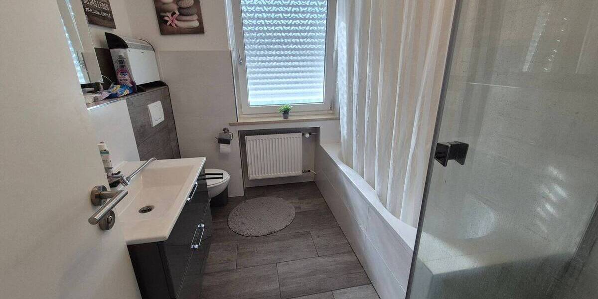 Doppelhaushälfte Neuburg an der Donau Bruck - 5 Zimmer, 136 m&sup2;, 1.350&euro; | Angebot:26037400