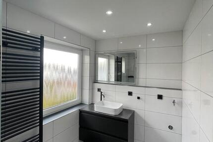 Wohnung Ingolstadt Nordost - 3 Zimmer, 100 m&sup2;, 1.250&euro; | Angebot:25298354