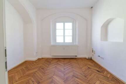 Wohnung Ingolstadt Altstadt Südwest - 3 Zimmer, 130 m&sup2;, 1.395&euro; | Angebot:27084035