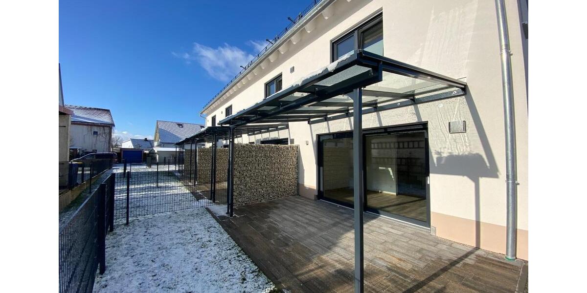 Reihenhaus Langenmosen - 4 Zimmer, 100 m&sup2;, 1.400&euro; | Angebot:25841118