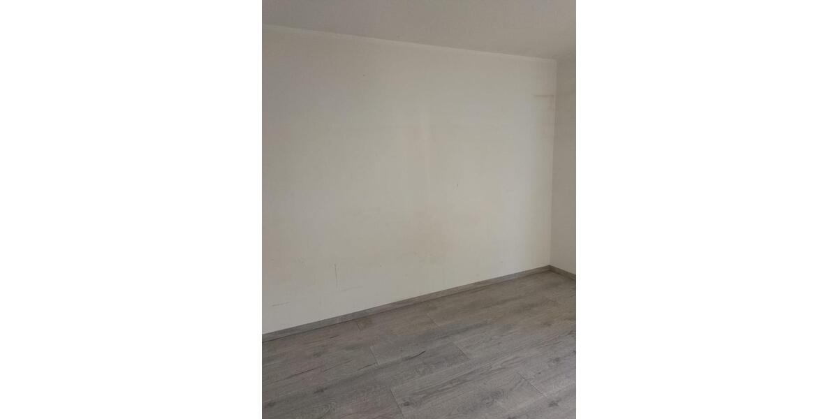 Etagenwohnung Neuburg an der Donau - 2 Zimmer, 42 m&sup2;, 900&euro; | Angebot:25900585