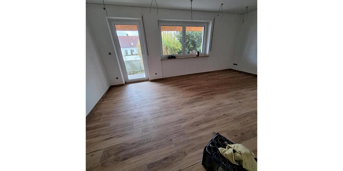 Erdgeschoßwohnung Großmehring - 4 Zimmer, 115 m&sup2;, 1.570&euro; | Angebot:27609518
