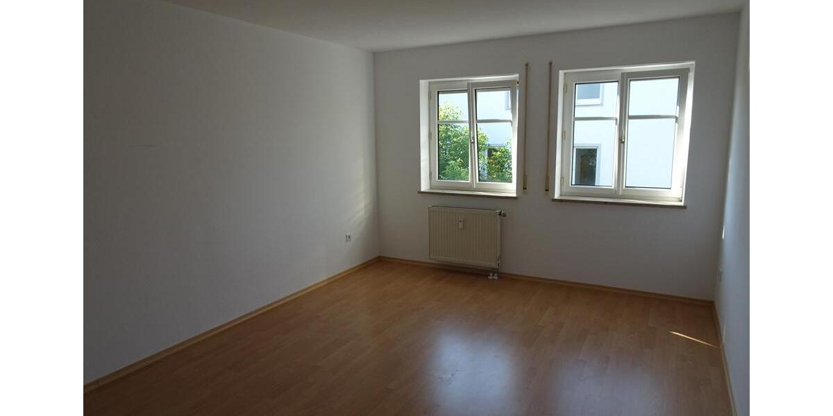 Etagenwohnung Ingolstadt Friedrichshofen-Hollerstauden - 3 Zimmer, 92 m&sup2;, 990&euro; | Angebot:26634315