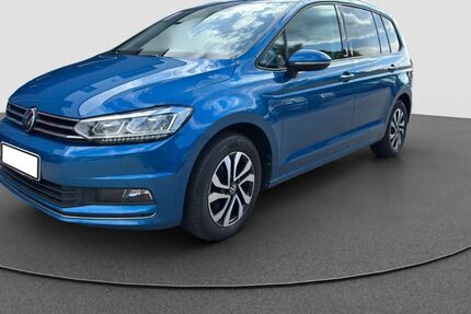VW Touran 69.320 km 28.850 &euro; Manching 85077