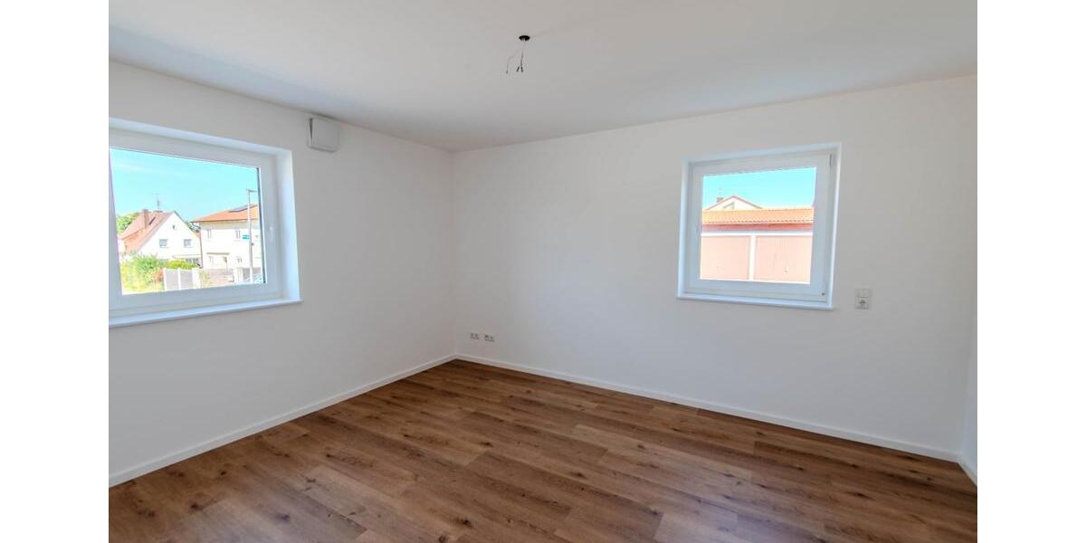 Erdgeschoßwohnung Mainburg - 4 Zimmer, 96 m&sup2;, 1.242&euro; | Angebot:26665639