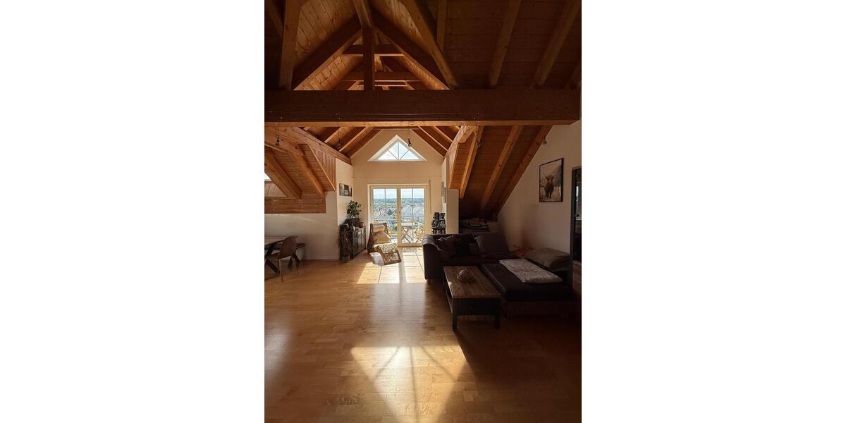 Dachgeschoßwohnung Wolnzach - 1 Zimmer, 92 m&sup2;, 1.080&euro; | Angebot:26439402