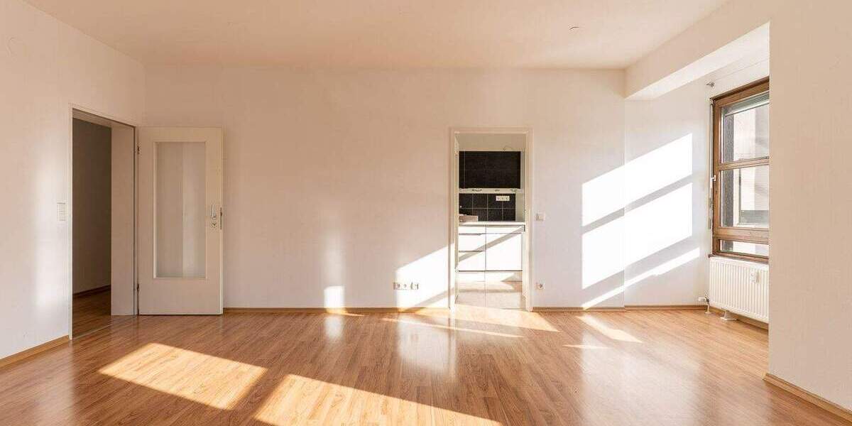 Etagenwohnung Neuburg an der Donau Neuburg - 3 Zimmer, 89 m&sup2;, 260.000&euro; | Angebot:25798765