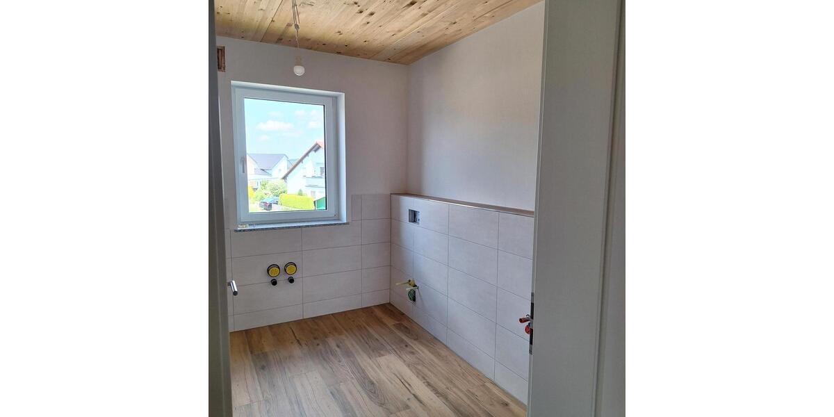 Etagenwohnung Großmehring - 4 Zimmer, 115 m&sup2;, 1.570&euro; | Angebot:27617653
