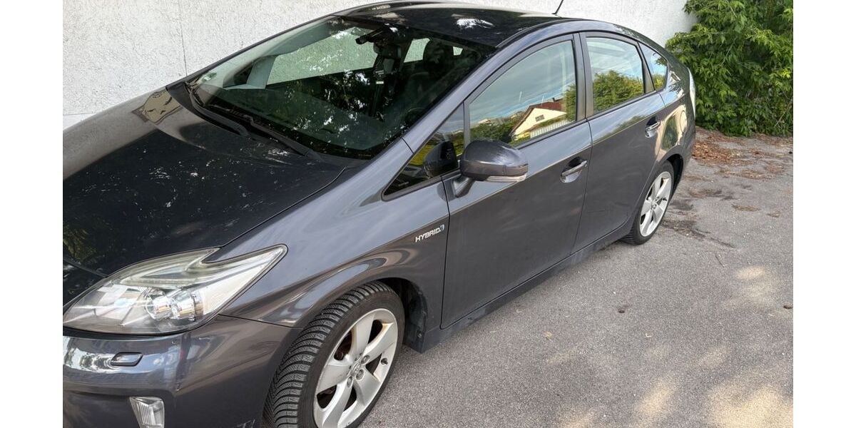 Toyota Prius 128.000 km 11.000 &euro; Ingolstadt 85055