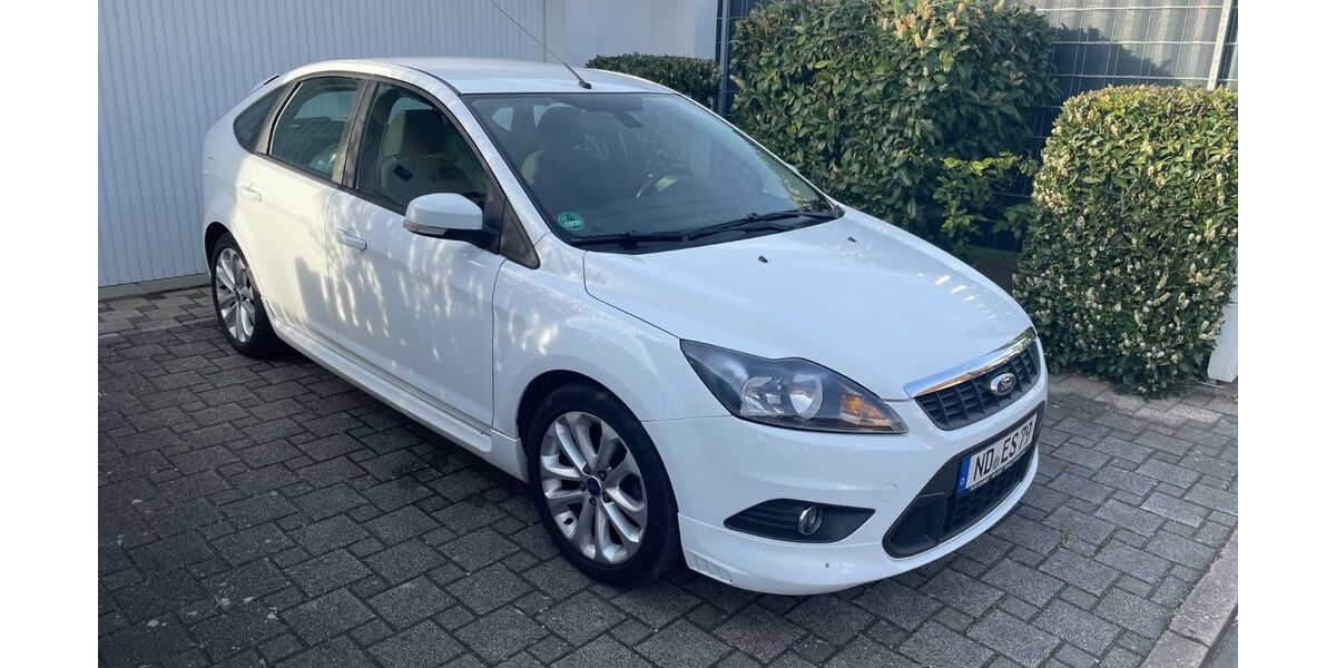 Ford Focus 124.000 km 5.000 &euro; Karlskron 85123