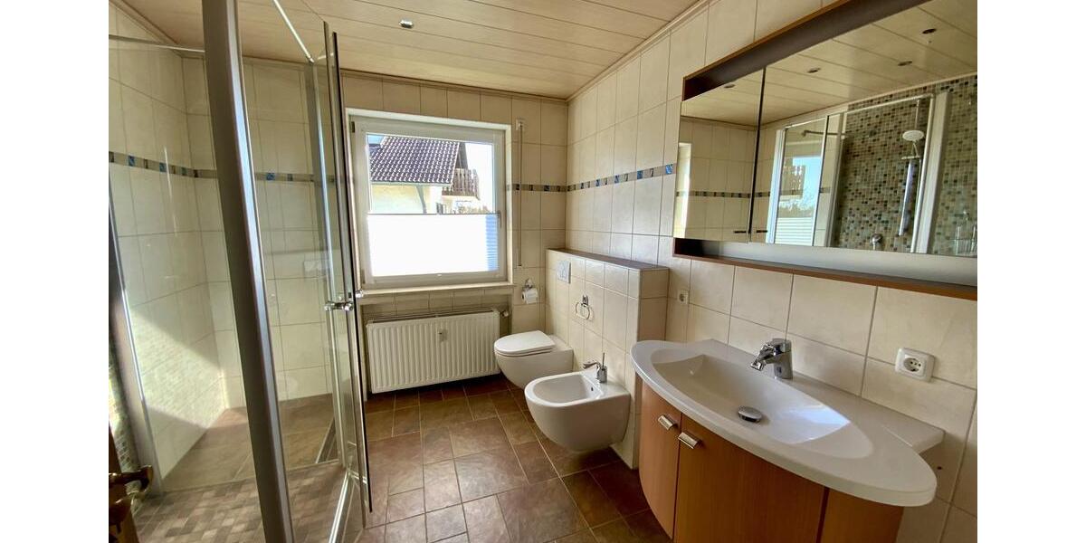 Etagenwohnung Schrobenhausen - 3 Zimmer, 108 m&sup2;, 890&euro; | Angebot:26335075