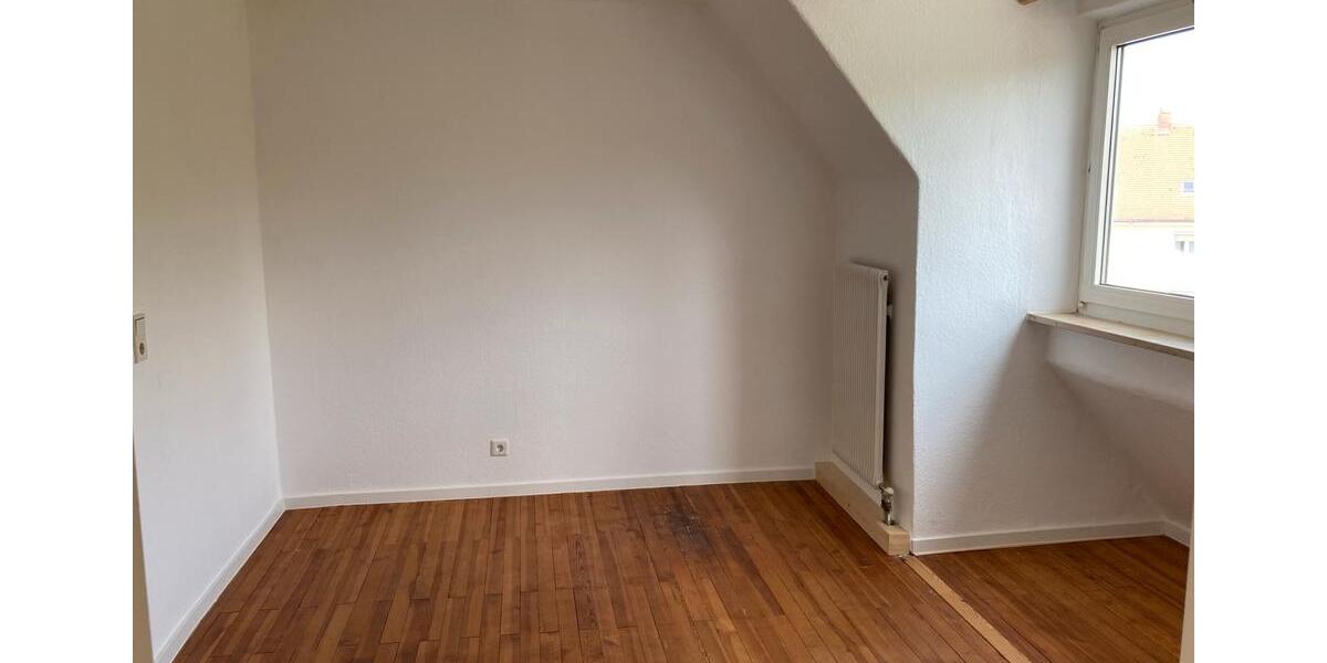 Dachgeschoßwohnung Ingolstadt Nordost - 2 Zimmer, 38 m&sup2;, 725&euro; | Angebot:25906799