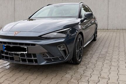 Cupra Leon 23.600 km 32.300 &euro; Agelsberg 85084