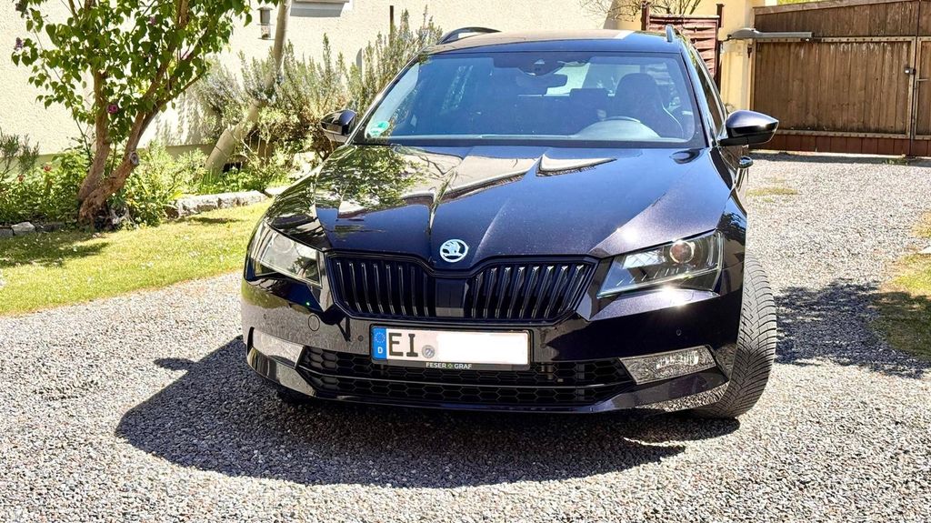 Skoda Superb 158.000 km 20.999 &euro; Kösching 85092