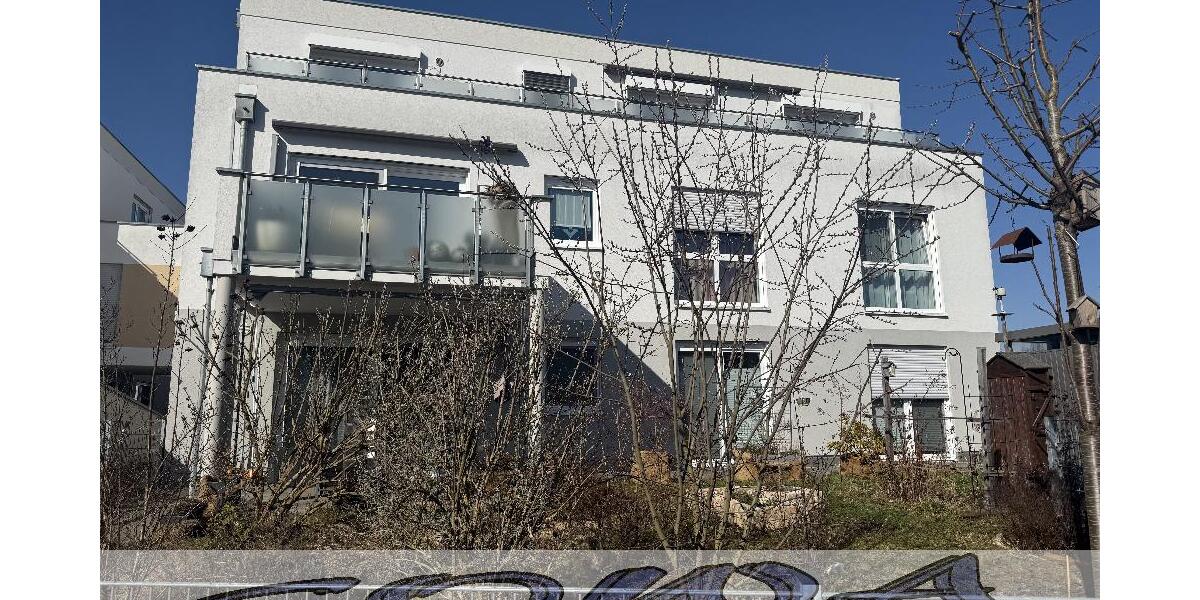 Hochwertige 4 Zimmer Wohnung mit Balkon und zwei Tiefgaragenstellplätzen in Neuburg - Ein Objekt von Ihrem Immobilienpartner SOWA Immobilien und Finanzen - 4- Neuburg | Angebot:25327020