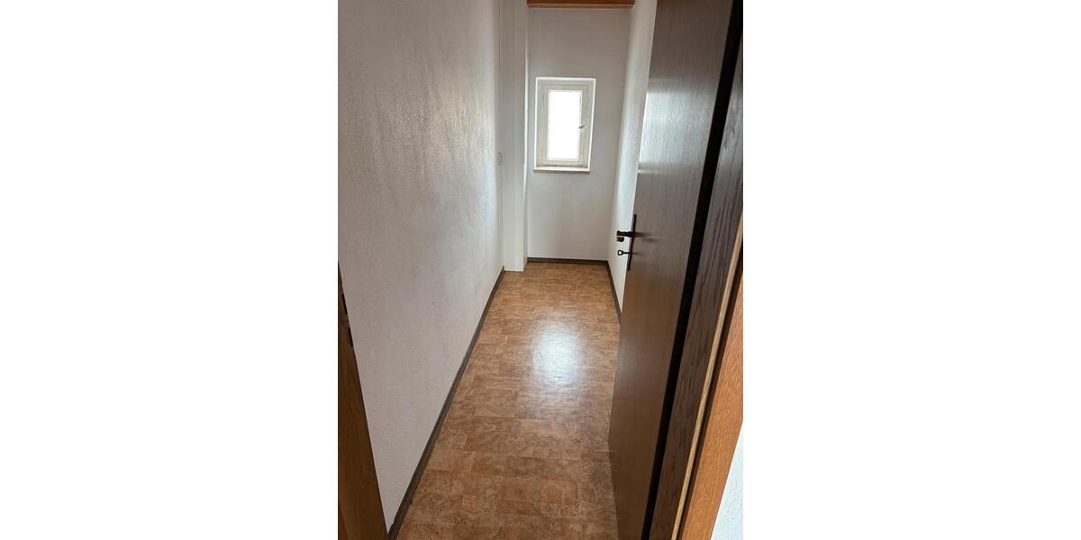 Etagenwohnung Schernfeld Birkhof - 4 Zimmer, 110 m&sup2;, 710&euro; | Angebot:25837743