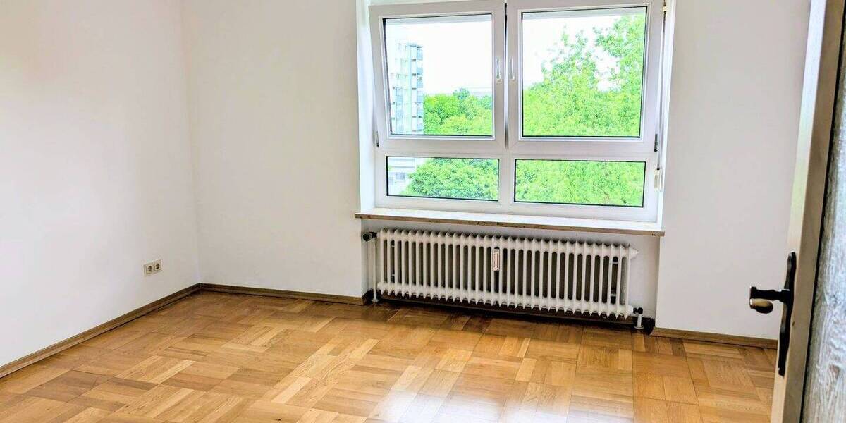 Etagenwohnung Ingolstadt Friedrichshofen-Hollerstauden - 3 Zimmer, 81 m&sup2;, 1.100&euro; | Angebot:26835511