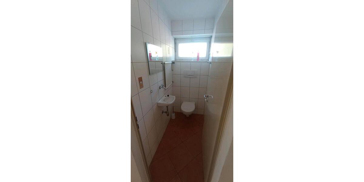 Etagenwohnung Ingolstadt - 7 Zimmer, 208 m&sup2;, 410&euro; | Angebot:26403657