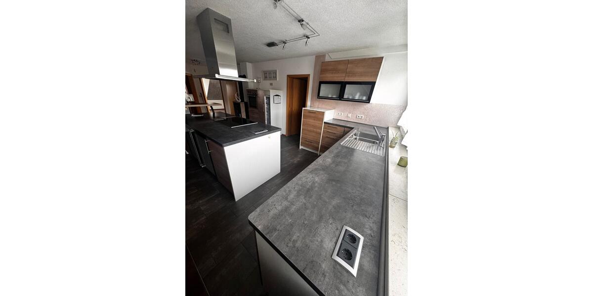 Etagenwohnung Schrobenhausen - 3 Zimmer, 100 m&sup2;, 1.100&euro; | Angebot:24779176