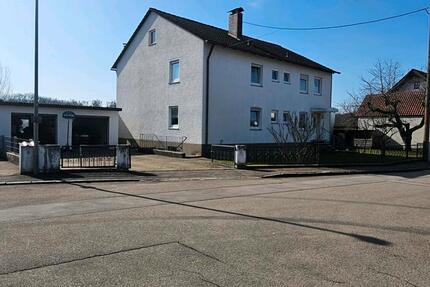 Haus Neuburg an der Donau - 8 Zimmer, 212 m&sup2;, 890.000&euro; | Angebot:27227635