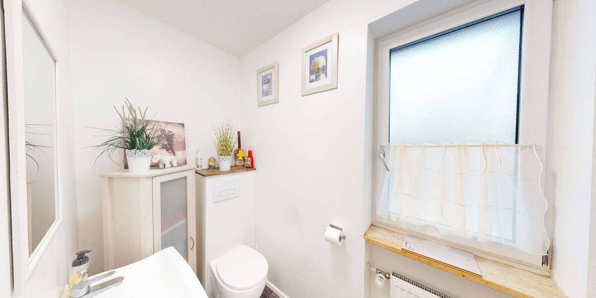 Einfamilienhaus Ingolstadt Ringsee - 8 Zimmer, 318 m&sup2;, 1.190.000&euro; | Angebot:26092993