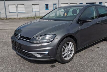 VW Golf 115.000 km 14.990 &euro; Neustadt an der Donau 93333