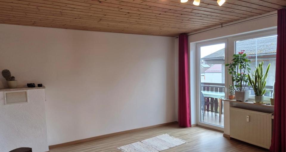Dachgeschoßwohnung Neuburg an der Donau - 4 Zimmer, 121 m&sup2;, 950&euro; | Angebot:26041339