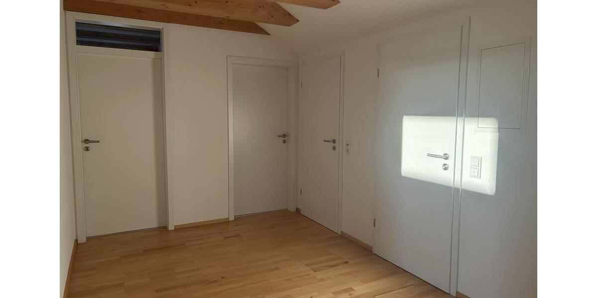 Dachgeschoßwohnung Karlshuld - 3 Zimmer, 140 m&sup2;, 1.400&euro; | Angebot:25145331