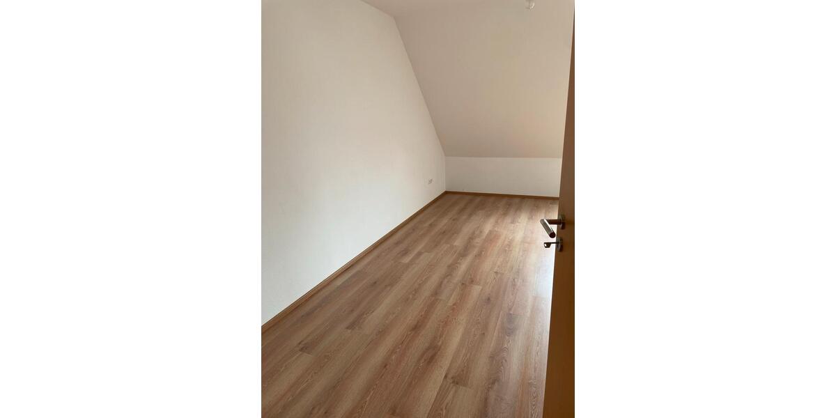 Dachgeschoßwohnung Wolnzach - 1 Zimmer, 40 m&sup2;, 630&euro; | Angebot:26429671