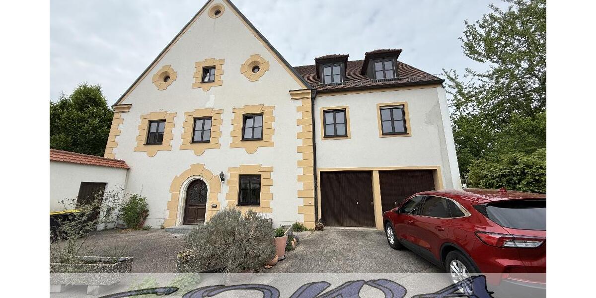 Ein Haus mit Geschichte - Mehrfamilienhaus mit 5 Wohneinheiten, zwei Garagen und Garten in zentraler Lage in Neuburg - Ein Objekt von Ihrem Immobilienpartner SOWA Immobilien und Finanzen - Mehrfamilienhaus, Wohnhaus Neuburg an der Donau | Angebot:26299734