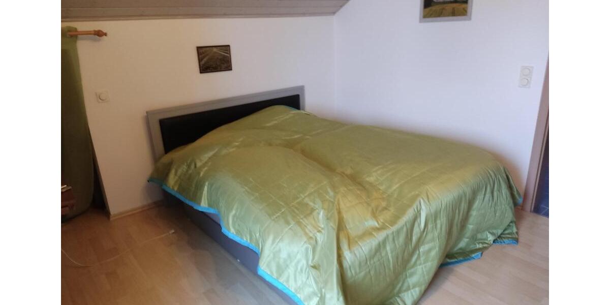 Dachgeschoßwohnung Wolnzach - 1 Zimmer, 12 m&sup2;, 32&euro; | Angebot:25148501