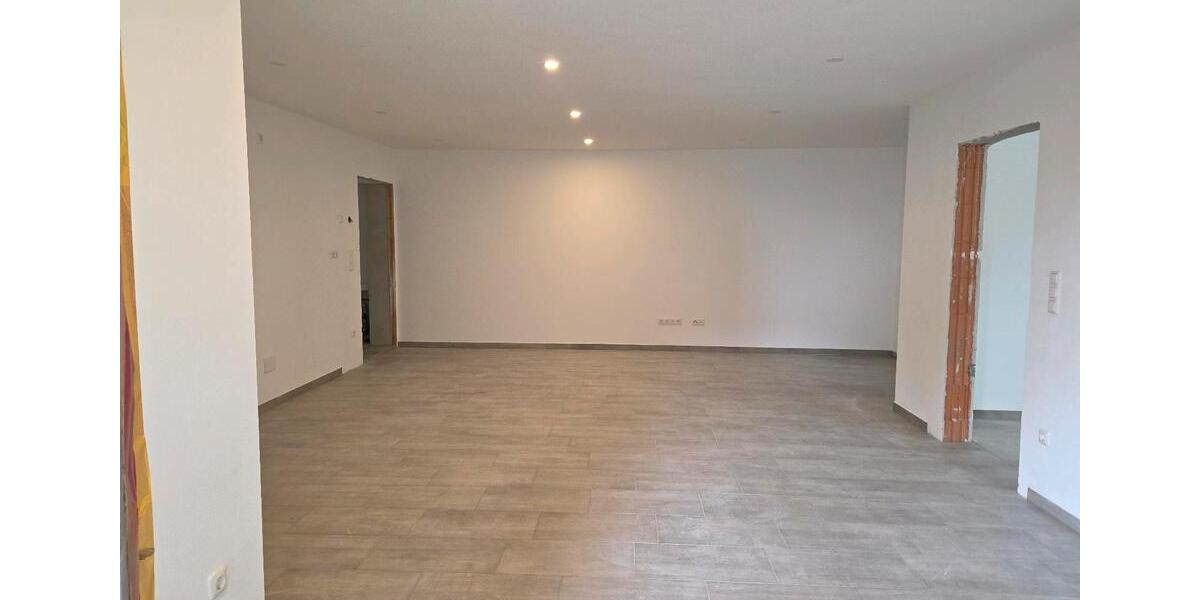 Erdgeschoßwohnung Mainburg - 1 Zimmer, 75 m&sup2;, 900&euro; | Angebot:25893535