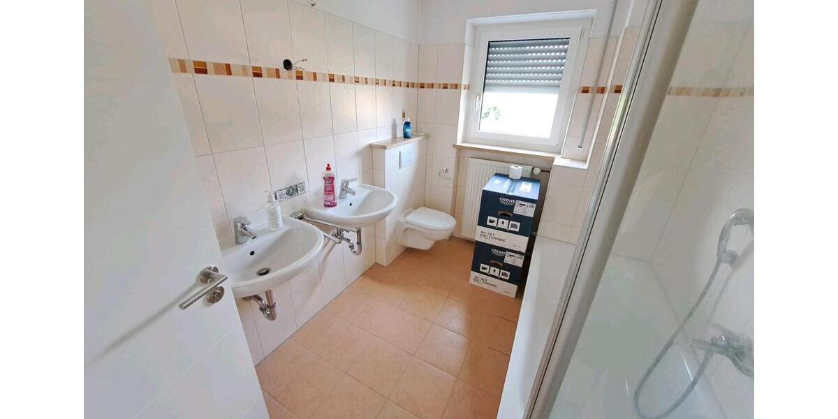 Erdgeschoßwohnung Großmehring - 4 Zimmer, 115 m&sup2;, 1.570&euro; | Angebot:27609518