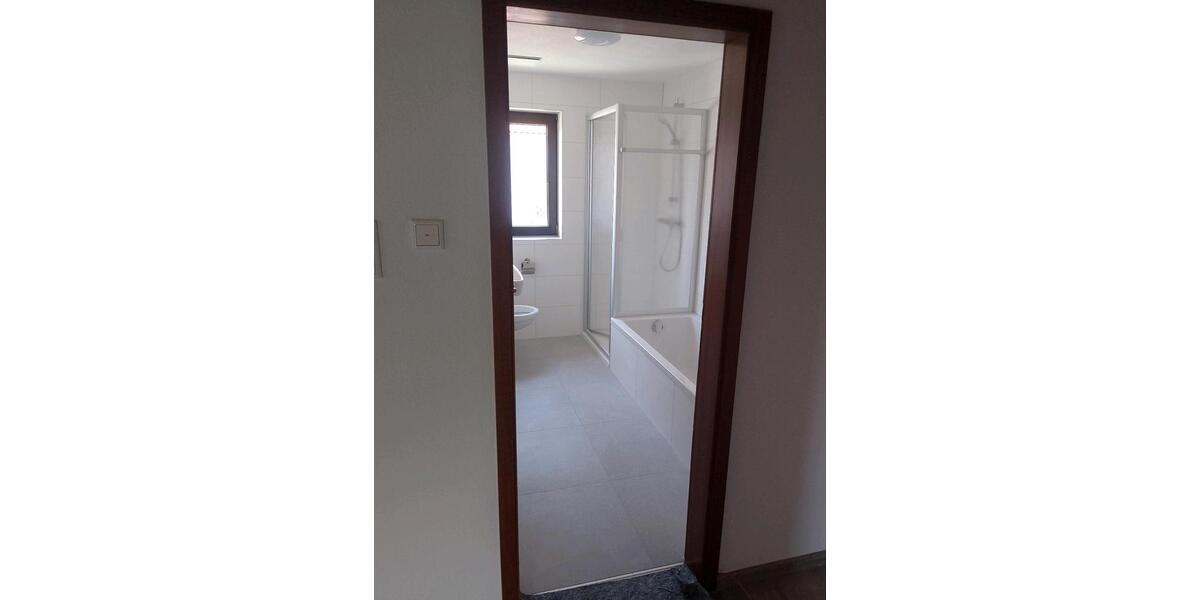 Etagenwohnung Neuburg an der Donau - 4 Zimmer, 113 m&sup2;, 1.600&euro; | Angebot:25360941