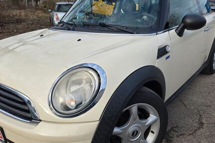 Mini ONE 205.000 km 2.399 &euro; Neuburg an der Donau 86633