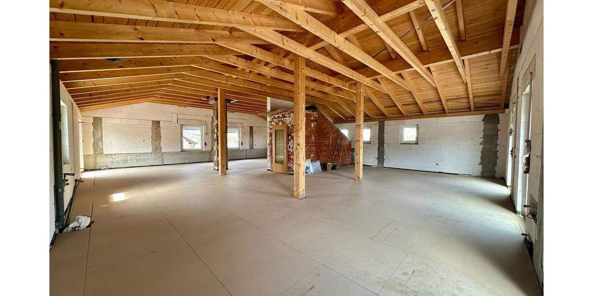 Mehrfamilienhaus, Wohnhaus Denkendorf - 5 Zimmer, 238 m&sup2;, 550.000&euro; | Angebot:25670987