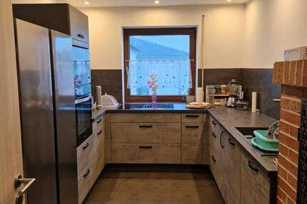 Haus Denkendorf Dörndorf - 8 Zimmer, 220 m&sup2;, 579.000&euro; | Angebot:25675836