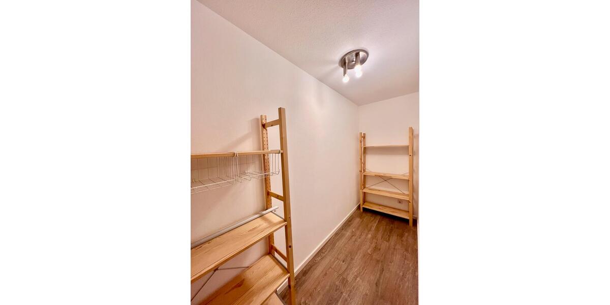 Etagenwohnung Hepberg - 3 Zimmer, 88 m&sup2;, 1.300&euro; | Angebot:26461586