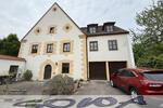 Attraktives Mehrfamilienhaus mit 5 Wohneinheiten, zwei Garagen und Garten in zentraler Lage in Neuburg - Ein Objekt von Ihrem Immobilienpartner SOWA Immobilien und Finanzen - Mehrfamilienhaus, Wohnhaus Neuburg an der Donau | Angebot:22009590