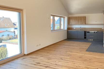 Wohnung Neustadt an der Donau - 4 Zimmer, 112 m&sup2;, 1.200&euro; | Angebot:25986422