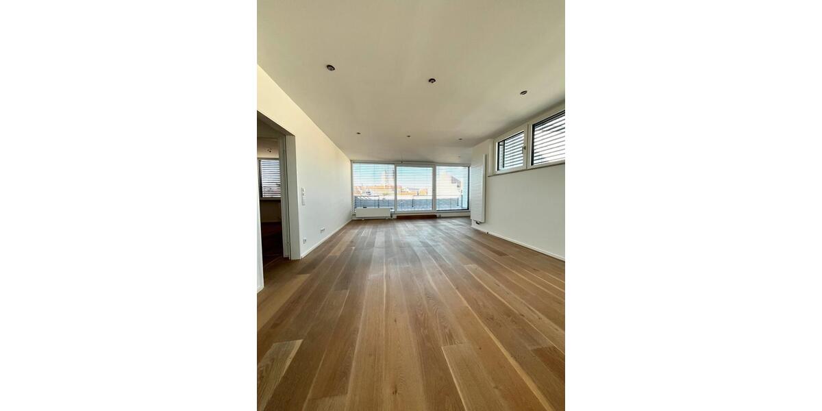 Einfamilienhaus Ingolstadt - 2.5 Zimmer, 114 m&sup2;, 2.300&euro; | Angebot:27593334