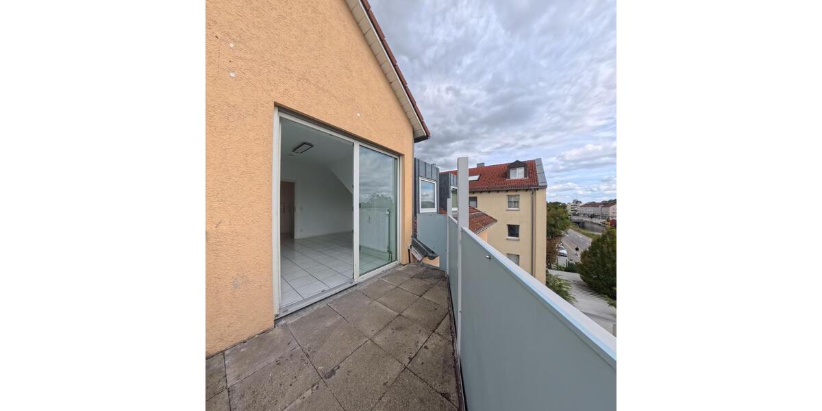 Dachgeschoßwohnung Ingolstadt Friedrichshofen-Hollerstauden - 2 Zimmer, 45 m&sup2;, 630&euro; | Angebot:27550141