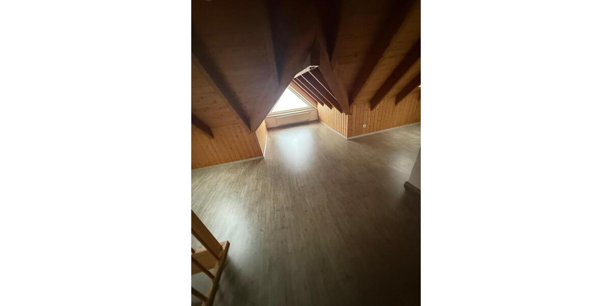 Etagenwohnung Mainburg - 3 Zimmer, 84 m&sup2;, 690&euro; | Angebot:25351699