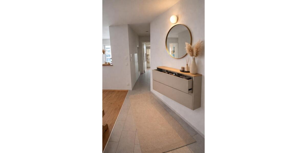 Etagenwohnung Ingolstadt - 2 Zimmer, 65 m&sup2;, 2.150&euro; | Angebot:25414093