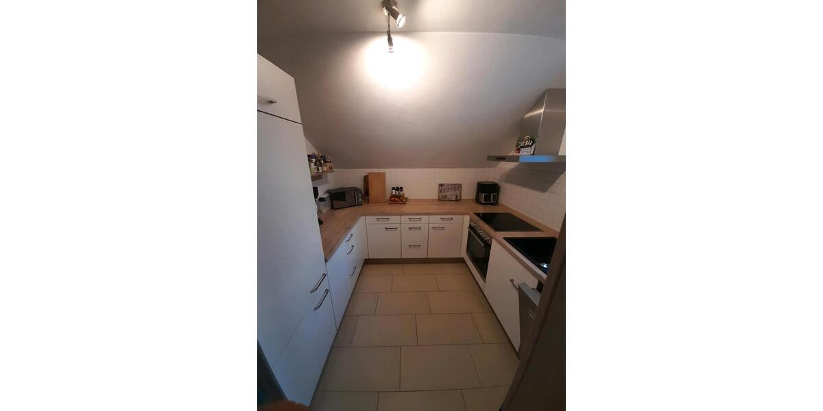 Dachgeschoßwohnung Buxheim - 3 Zimmer, 90 m&sup2;, 900&euro; | Angebot:25945372